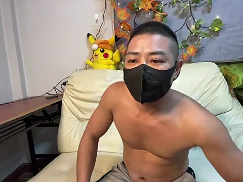 zghn88 online show from November 12, 1:04 pm