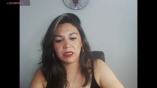 Snapshot of XxAntonellaxxx chatting on October 20, 4:29 pm XxAntonellaxxx online show from October 20, 4:29 pm