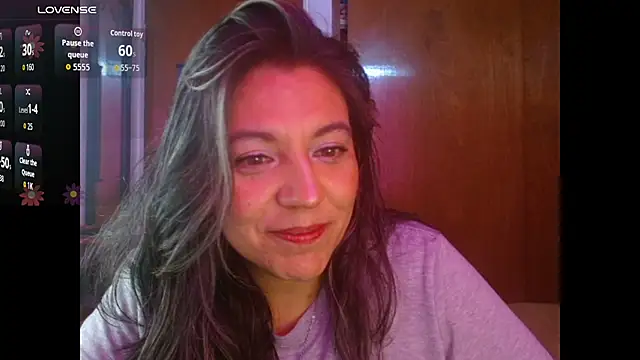 Snapshot of XxAntonellaxxx chatting on November 25, 6:52 pm XxAntonellaxxx online show from November 25, 6:52 pm