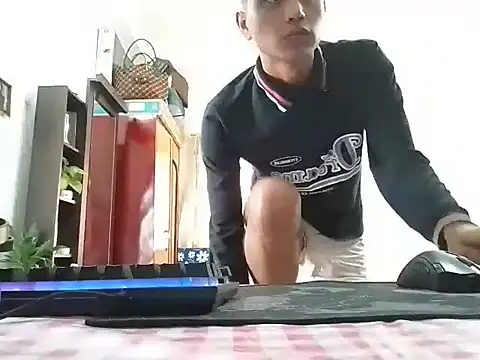 amanWildstalion online show from November 24, 7:08 am