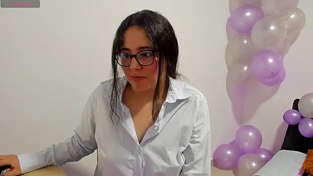 Venus cat  online show from November 10, 11:54 pm