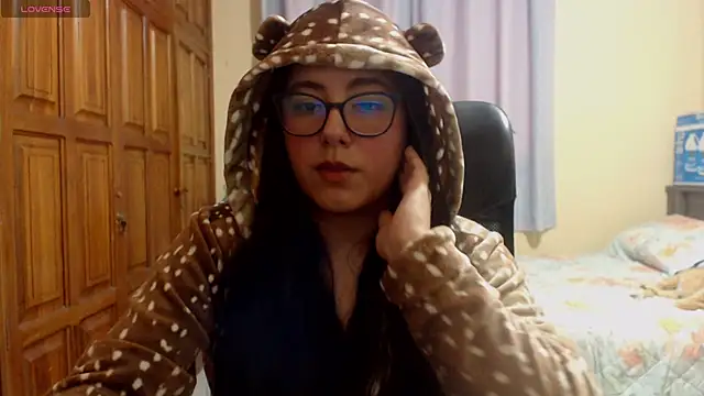 Venus cat  online show from December 15, 4:51 am