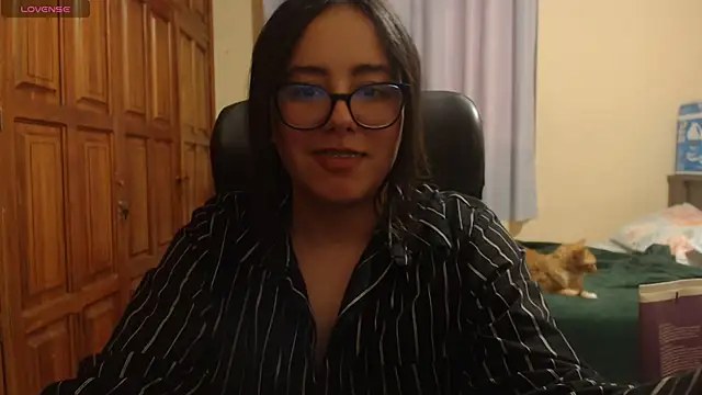 Venus cat  online show from December 16, 10:47 pm