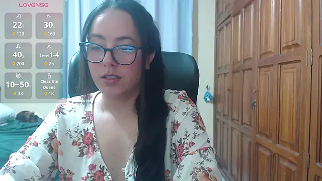 Venus cat  online show from January 18, 3:21 am