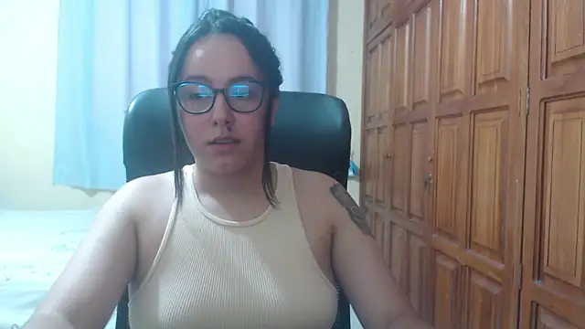 Venus cat  online show from January 12, 3:24 am