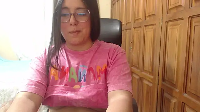 Venus cat  online show from July 5, 4:19 am