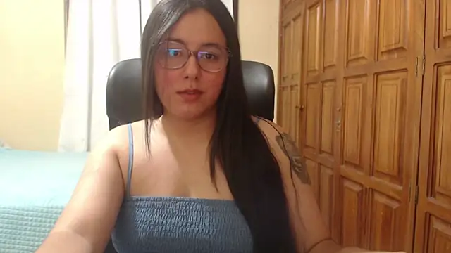 Venus cat  online show from July 26, 3:13 am