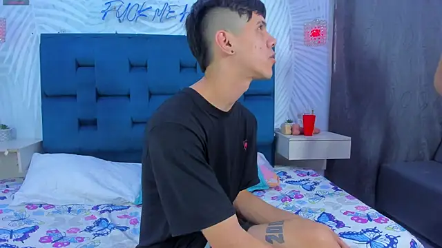 Youngs Wild online show from November 15, 6:12 pm