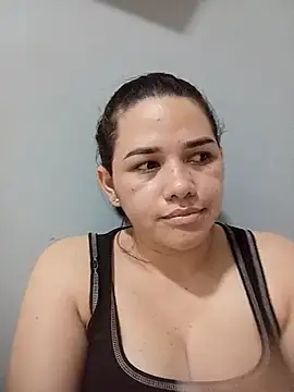 Snapshot of andrea_smitth chatting on December 18, 1:11 am andrea smitth online show from December 18, 1:11 am