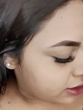 MayaCurvy online show from October 16, 5:16 am