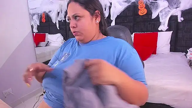 MayaCurvy online show from October 30, 4:33 am