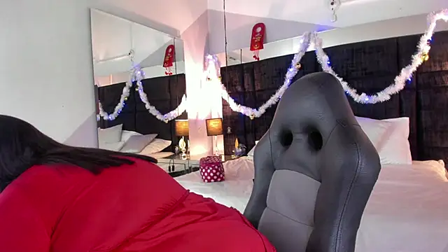 MayaCurvy online show from November 16, 4:39 am