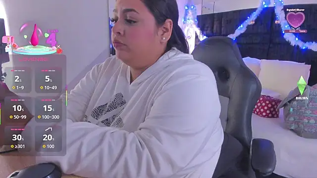 MayaCurvy online show from November 27, 4:13 am