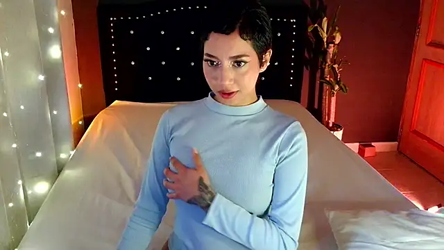 emma web  online show from May 7, 3:04 pm