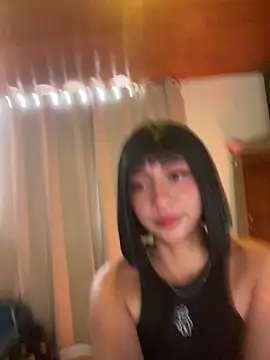 emma web  online show from March 12, 4:22 pm