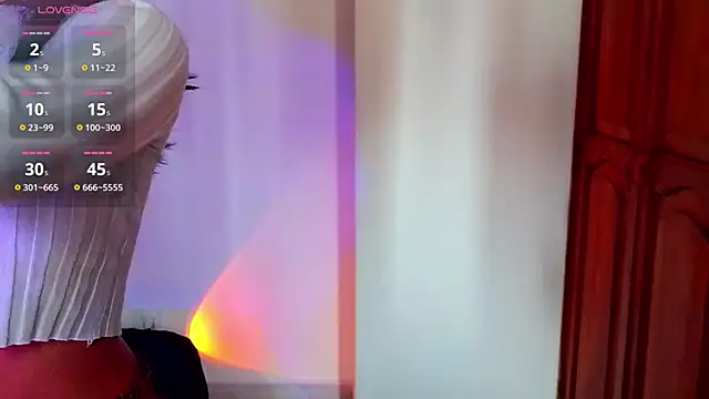 Snapshot of emma_web_ chatting on November 5, 3:26 pm emma web online show from November 5, 3:26 pm