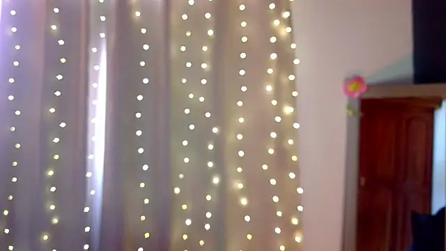 emma web  online show from February 25, 4:40 pm