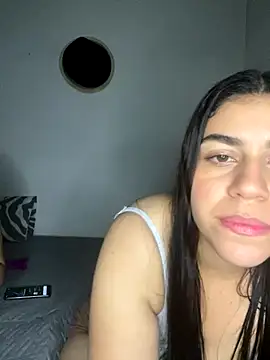 Snapshot of sindyy_01 chatting on October 16, 4:10 am sindyy 01 online show from October 16, 4:10 am