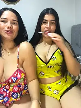 Snapshot of sindyy_01 chatting on October 8, 4:58 am sindyy 01 online show from October 8, 4:58 am