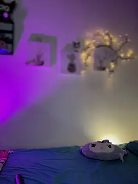 Solaangel  online show from March 19, 1:05 am