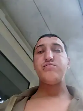 Snapshot of kalambu3 chatting on October 2, 3:15 pm kalambu3 online show from October 2, 3:15 pm