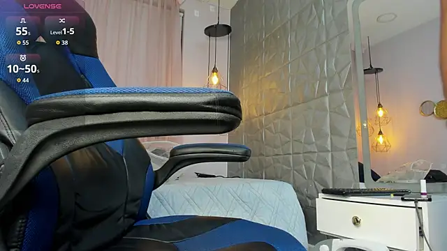 MADDY MAGIC online show from December 3, 7:57 pm