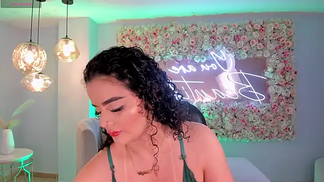 KylieJenkins online show from March 16, 11:25 am