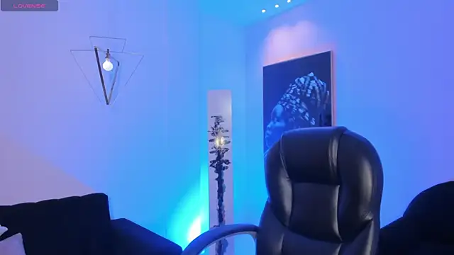 KylieJenkins online show from April 3, 11:16 am