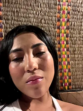 NatalieLewis online show from November 8, 12:03 am