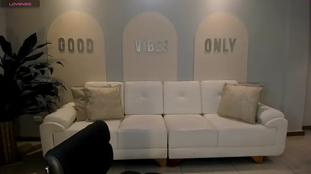 Snapshot of EmilyJohnsonX1 chatting on November 11, 3:12 am EmilyJohnsonX1 online show from November 11, 3:12 am