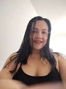 LindaSalo33 online show from November 13, 2:26 am