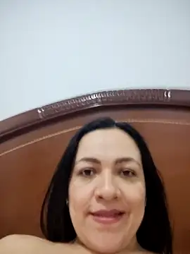 LindaSalo33 online show from October 5, 5:42 am