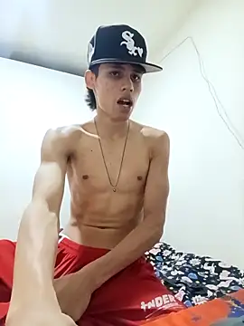 mazo18 online show from April 8, 11:28 pm