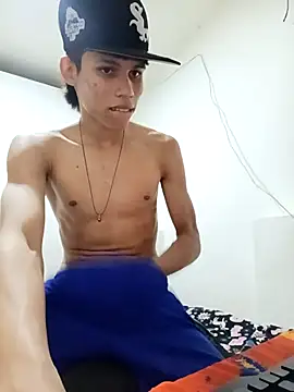 mazo18 online show from April 10, 4:08 am