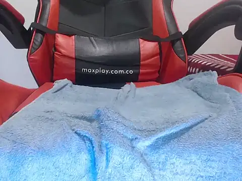 Snapshot of emily_sexxx chatting on October 27, 8:04 am emily sexxx online show from October 27, 8:04 am