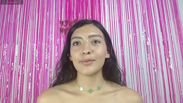 JuliethaFox online show from October 15, 10:18 pm