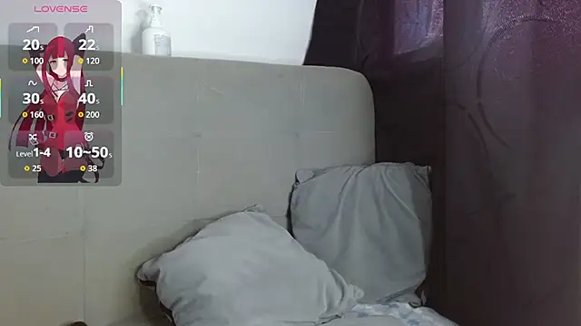 Snapshot of JuliethaFox chatting on June 19, 7:41 pm JuliethaFox online show from June 19, 7:41 pm