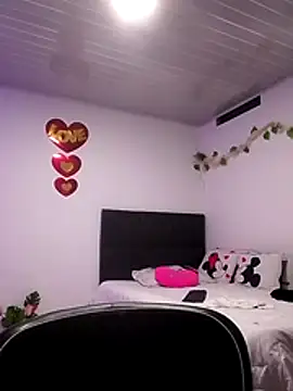 channel brooks online show from October 7, 10:11 pm