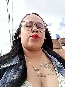 Italia 12 online show from November 1, 7:41 pm