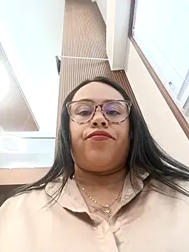 Italia 12 online show from November 19, 2:28 pm