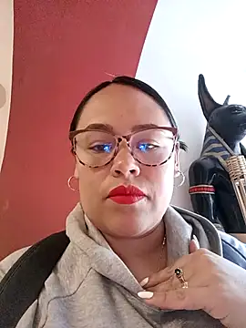 Italia 12 online show from October 6, 9:37 pm