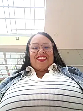 Italia 12 online show from November 10, 9:20 pm