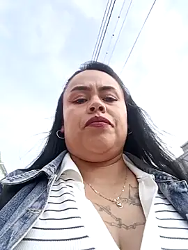 Italia 12 online show from November 7, 9:19 pm