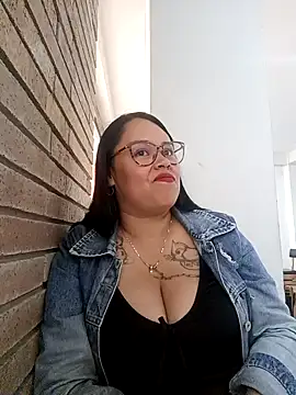 Italia 12 online show from November 16, 9:08 pm