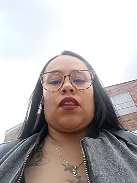 Italia 12 online show from November 28, 9:48 pm