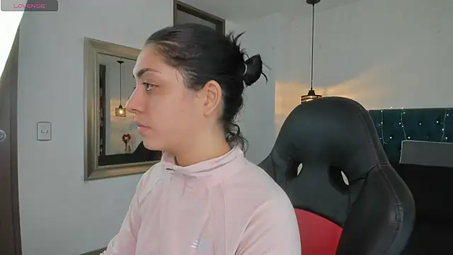 Snapshot of isaa_dl chatting on February 1, 5:11 pm isaa dl online show from February 1, 5:11 pm