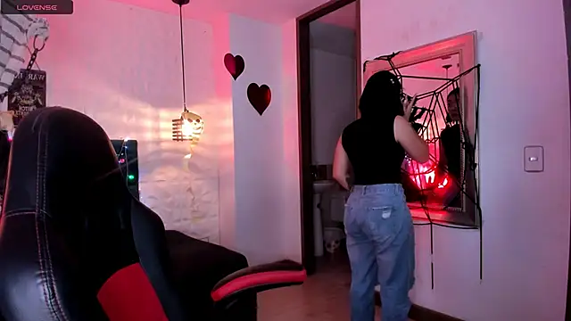 isaa dl online show from October 6, 10:21 pm