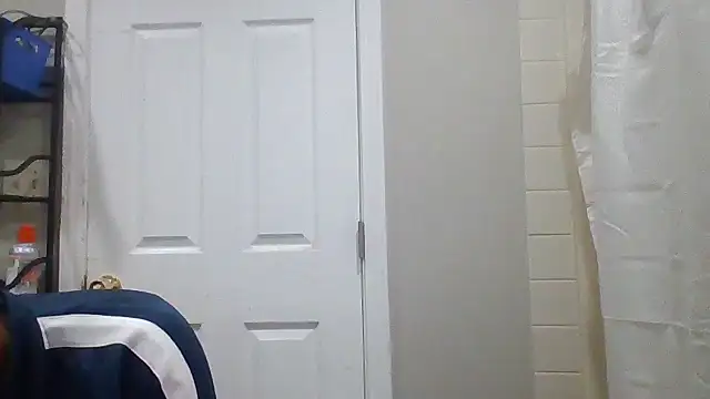 Snapshot of StroknGoon69 chatting on October 31, 8:49 pm StroknGoon69 online show from October 31, 8:49 pm