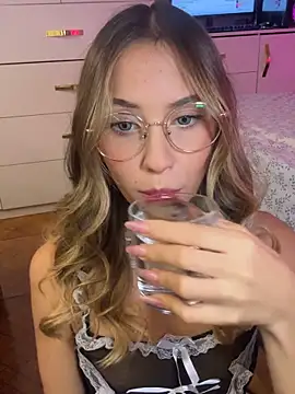 fanyabbey online show from May 26, 2:42 am