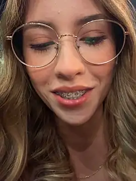fanyabbey online show from May 10, 3:10 am